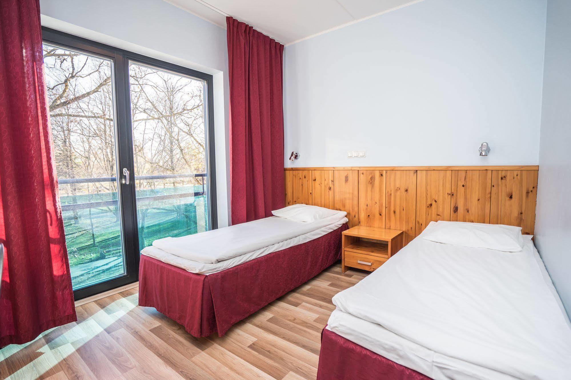 Hotell Tammsaare Parnu Ngoại thất bức ảnh